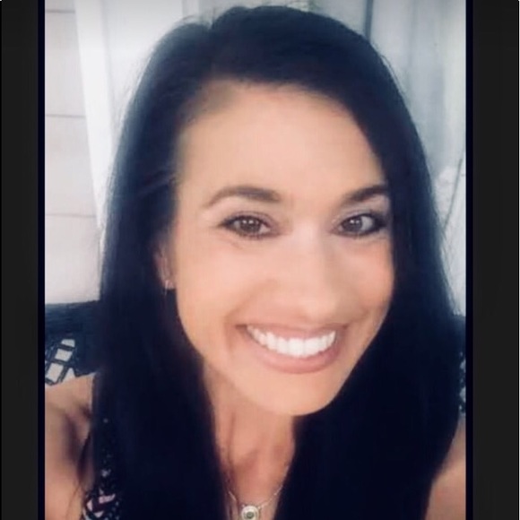 Meet your Posher, Amy - Picture 1 of 1